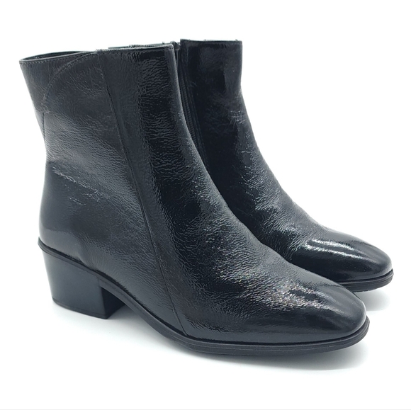 Naot Black Crinkle Patent Leather Zip Up Chelsea Bootie Women's Size 5 EU 36 - Picture 5 of 12